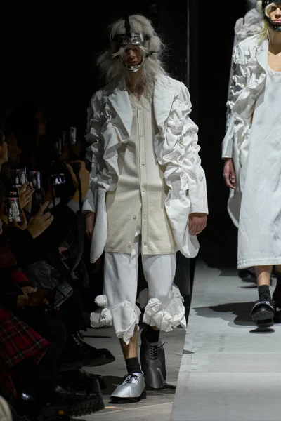 Look 37